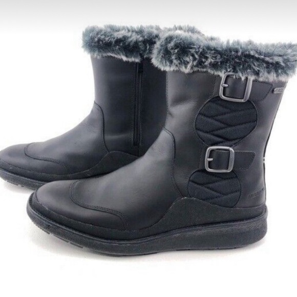 Merrell Black Winter Boots with Fur Trim